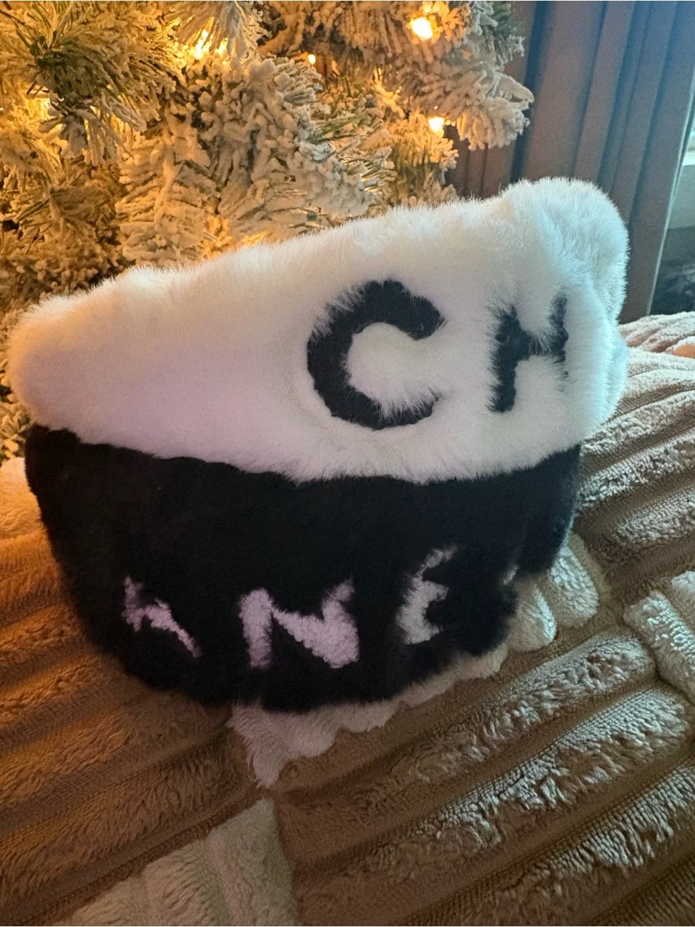 None plush black